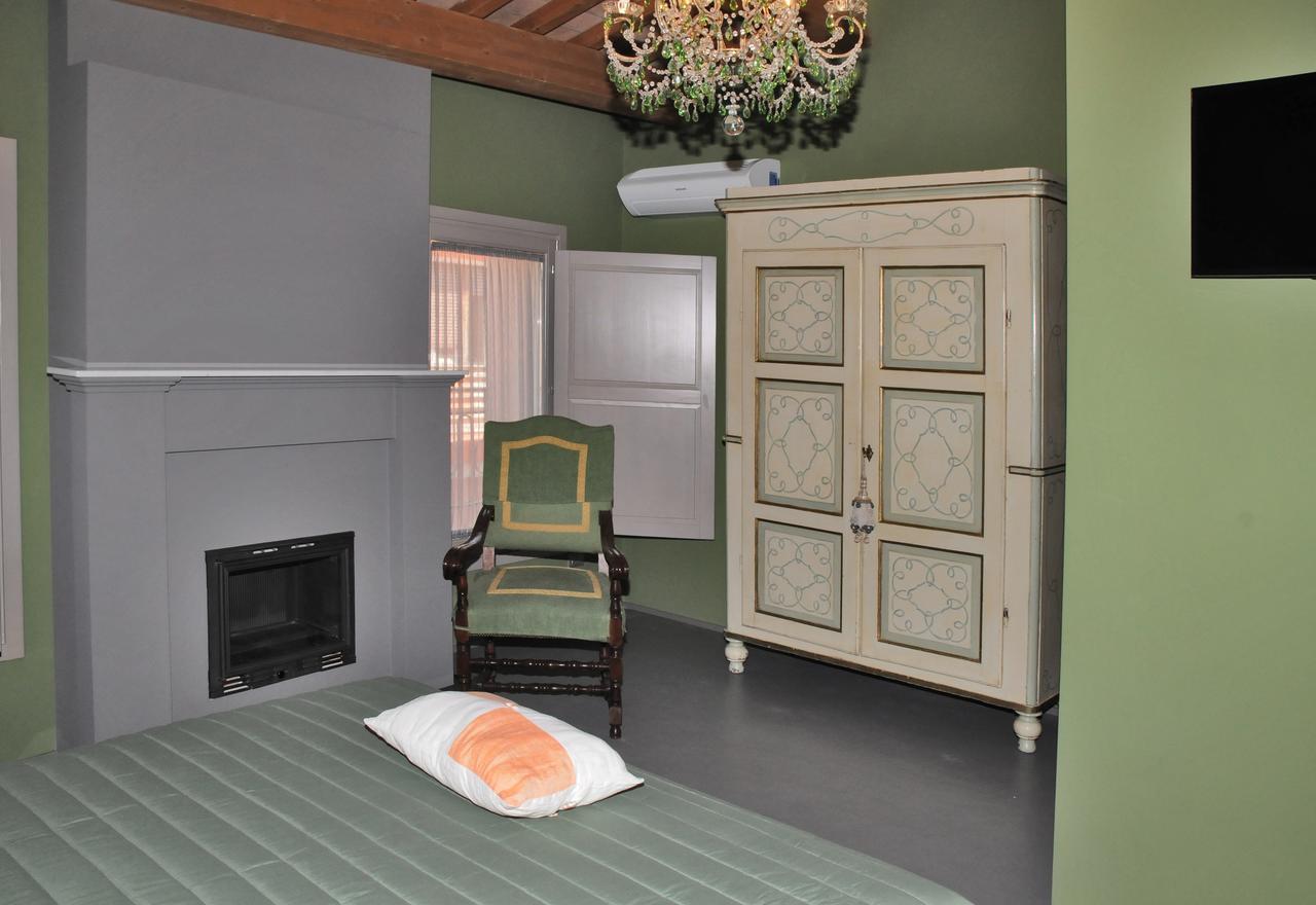 La Vecchia Soffitta Hotel Cotignola Eksteriør billede